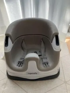ingenuty ベビーチェア グレー