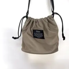 Kiu ベージュ ドローストリングバッグのサムネイル