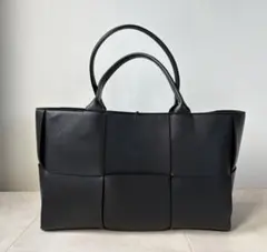 Item thumbnail for item dffcff35-b03a-4b30-919d-f4d69f619622