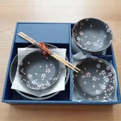 【新品未使用】桜模様の食器セット（7点）