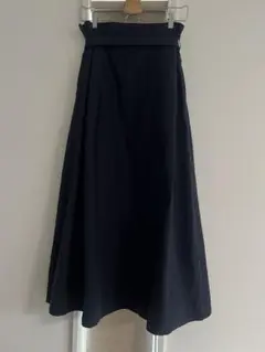 美品ネイビープリーツフレアスカート