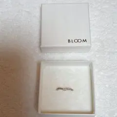 BLOOM シルバー キュービックジルコニア Vカーブ ピンキーリング 3号のサムネイル