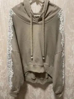 レース付きベージュフードトレーナー Mサイズ♡アクシーズファム