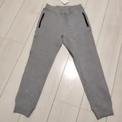 【タグ付き】UNIQLO キッズ パンツ 130サイズ グレー