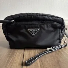 【現行型・新品同様✨】プラダ　ポーチ　ストラップ　ナイロン　サフィアーノレザー 現行型・新品同様✨】プラダ ポーチ ストラップ ナイロン サフィアーノ