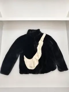 NIKE フェイクファージャケット ブラック ホワイト