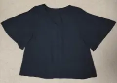 【限定セール】《ＧＵ》エアリーＶネックフレアスリーブ（5分袖） Ｍサイズ