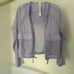 lululemonレディースジャケットのサムネイル