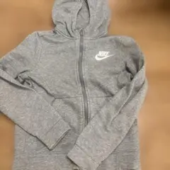 Nike グレー フルジップパーカー
