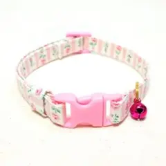 薄ピンク花柄ストライプ薄ピンクバックルB 軽量猫首輪