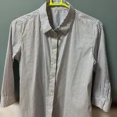 最終セール！UNIQLO 青と白のストライプ 五分袖シャツ