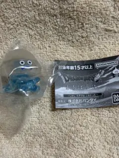 ドラゴンクエスト ホックウォレット メタルスライム シルバー - メルカリ