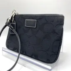 【美品】COACH コーチ マルチポーチ ブラック 黒 キャンバス シグネチャーのサムネイル