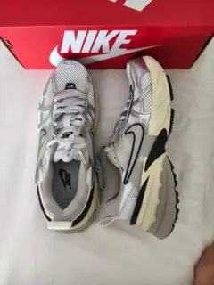 NIKE W V2K RUN FD0736-100/25cm