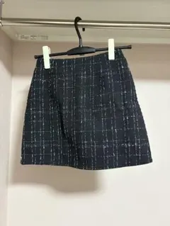 ツイード素材タイトスカート