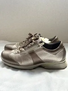 未使用✨SALON DE GRES サロンドグレー 24 スニーカー ゴールド - メルカリ