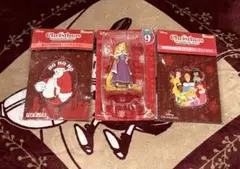 ディズニーくじ クリスマス ラプンツェル フィギュア＆キーホルダーセット