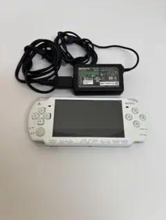 【値下中】PSP-2000 ホワイト 本体 + ACアダプター