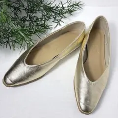 極美品✨LE TALONルタロン　Vカットフラット　ゴールド　22.5 cmのサムネイル