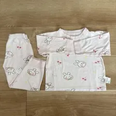 パジャマ 上下　110サイズ うさぎ×さくらんぼ　ピンク色
