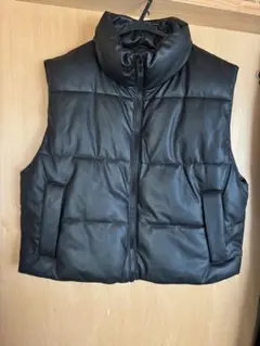 ZARA 黒 キルティング ダウンベスト