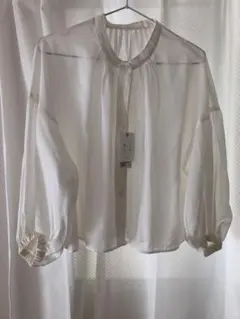 【半額以下】　シアーギャザーブラウス　green label relaxingのサムネイル