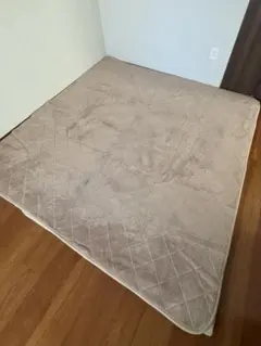 ベージュ 6つ折りマット 約40mm厚とラグ（低反発ウレタンフォーム入り）