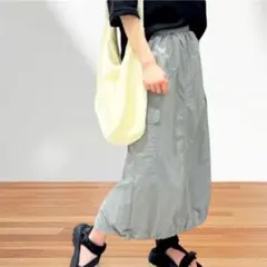 GU テックカーゴロングスカート　Mのサムネイル