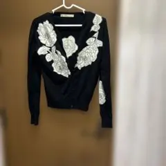 Blumarine 花柄刺繍 カーディガン Mサイズのサムネイル