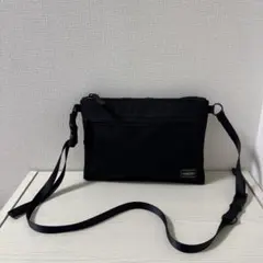 最新モデル 新品同様 PORTER ポーター ハイブリッド 黒 サコッシュ
