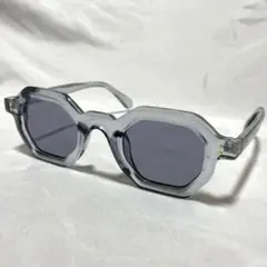 Item thumbnail for item a221f5a6-0527-4580-8738-19a765cf5db0