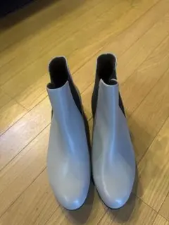 【未使用】fitfit サイドゴアブーツ ライトグレー