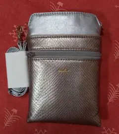 airlist エアリスト フェザースマホポーチ　シルバー