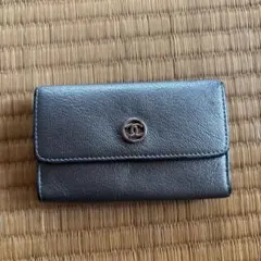 CHANEL 黒レザーキーケース 5704319 CHANEL 黒レザーキーケース 5704319 - メルカリ