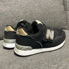 ニューバランス スニーカー