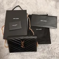 SAINT LAURENTチェーンウォレット