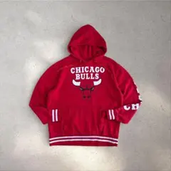 NBA公式CHICAGO BULLS パーカー XL 赤スリーブプリント河村勇輝