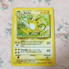 英語版初期　ポケモンカード　raichu shadowless　holo 英語版初期 ポケモンカード☆ raichu shadowless holo - メルカリ