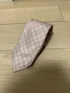 本日値下げしました。GUCCI ピンク GGパターン ネクタイ