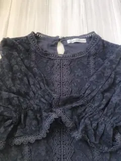 ♡NICE CLAUP パフスリーブレーストップス♡