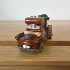 トミカ　カーズ　メーター　ケイブ