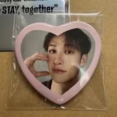 2025年最新】スキズ缶バッチの人気アイテム - メルカリ