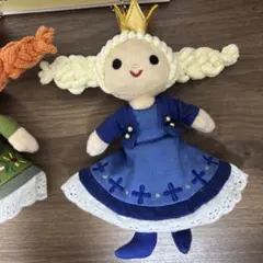 ディズニー　ファンタジースプリングス　エルサ　ぬいぐるみチャーム