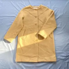 A DAY IN THE LIFE ノーカラー フロントボタンコート イエロー