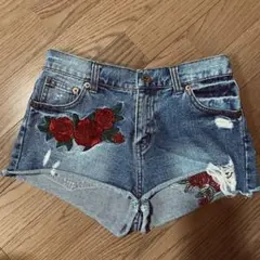 DaTuRa 薔薇刺繍レディースショートパンツ
