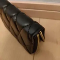 黒 キルティング 財布