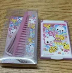新品未開封 ハッピーマーチ 折りたたみブラシ＆コーム カードミラーセット