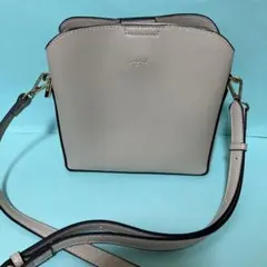 バック　アングリッド　ベージュ