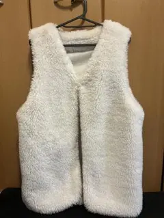 ボアベスト ホワイト ノースリーブのサムネイル