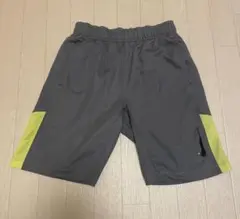 Nike DRI-FIT ハーフパンツ S 130〜140